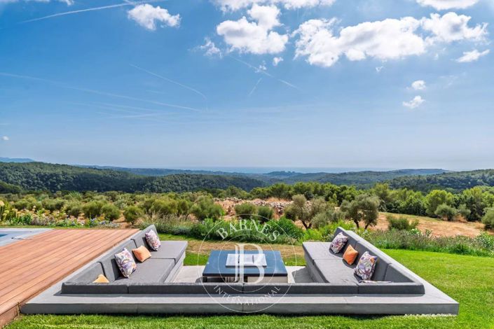 Image No.5-5 Bed House for sale