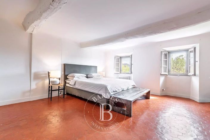 Image No.13-5 Bed House for sale