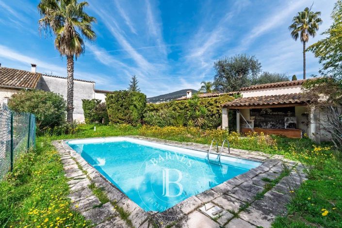 Image No.3-5 Bed House for sale