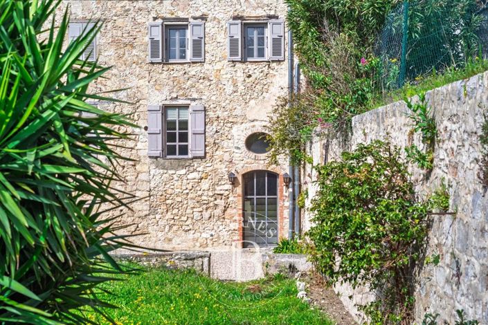 Image No.4-5 Bed House for sale