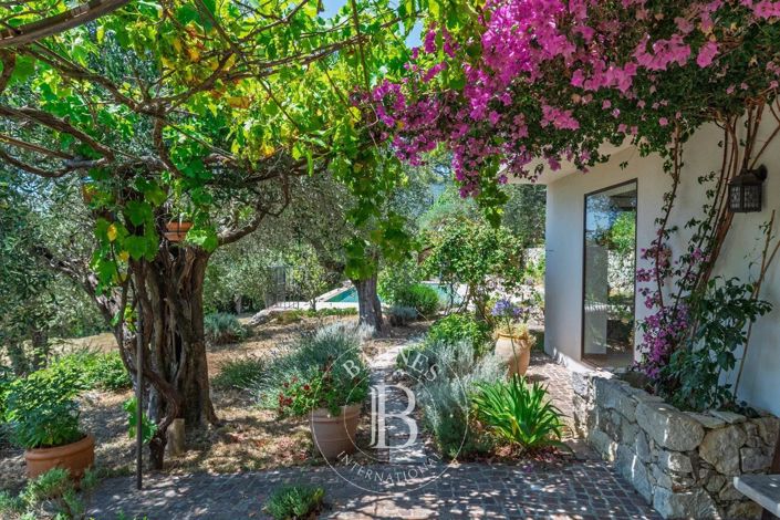 Image No.7-Maison de 4 chambres à vendre à Châteauneuf-Grasse