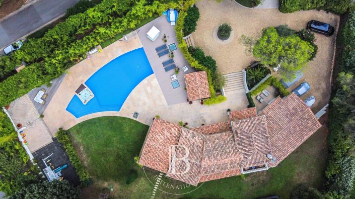 Image No.18-7 Bed House for sale