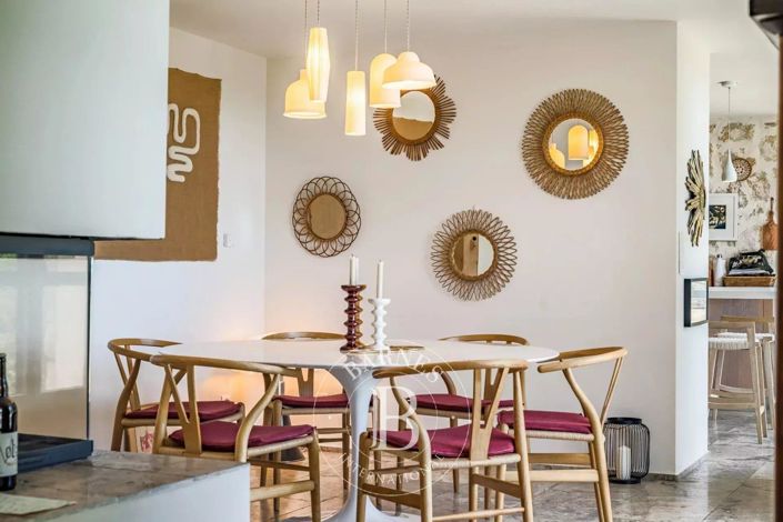 Image No.4-5 Bed House for sale