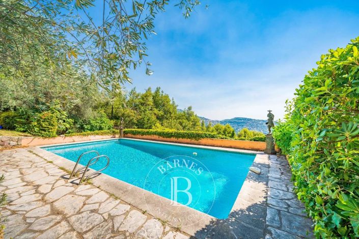 Image No.7-5 Bed House for sale