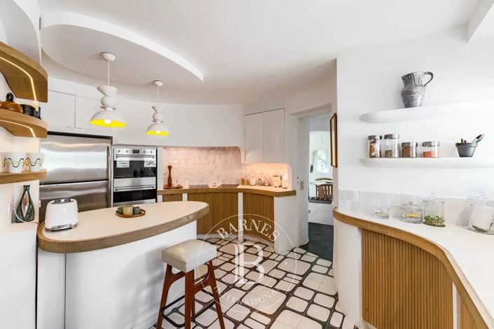 Image No.10-4 Bed House for sale