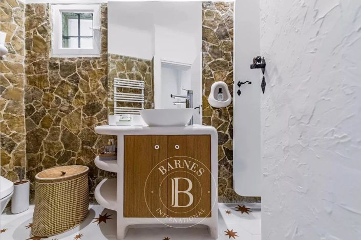 Image No.15-4 Bed House for sale