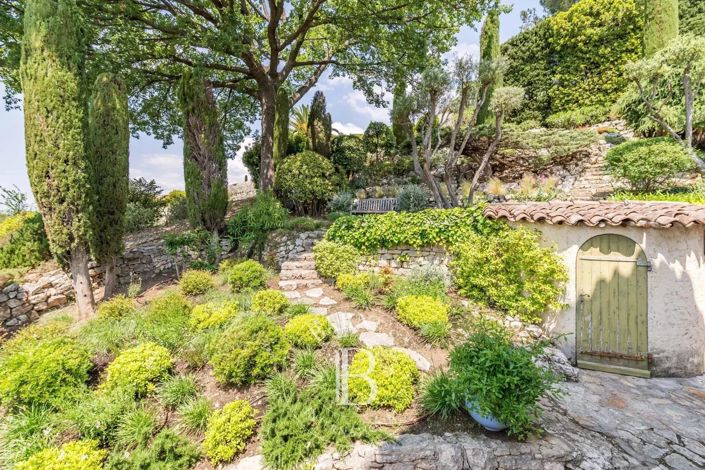 Image No.20-4 Bed House for sale