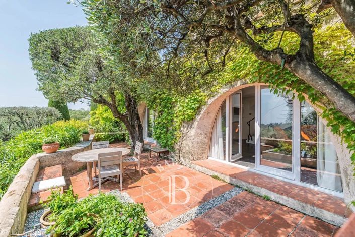 Image No.5-4 Bed House for sale