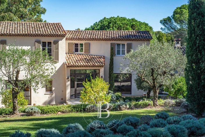 Image No.2-5 Bed House for sale