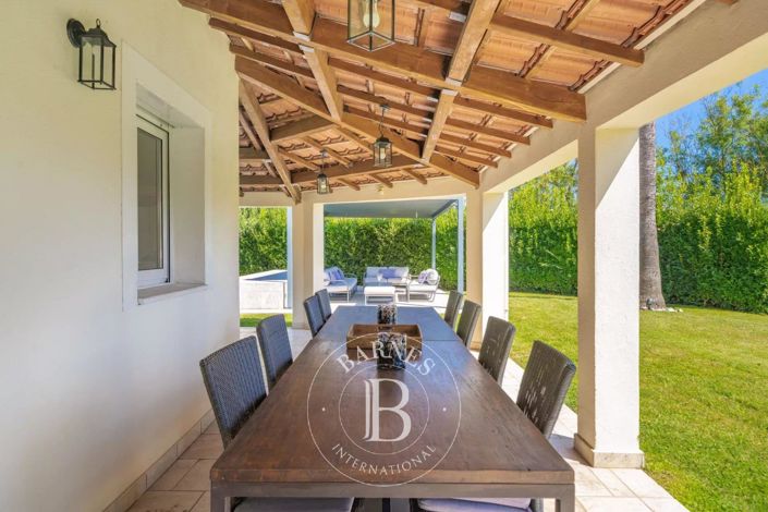 Image No.5-5 Bed House for sale