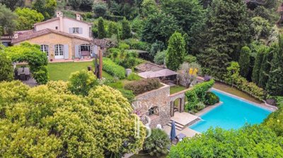 5 Bed House for sale