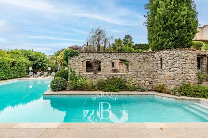 Image No.19-5 Bed House for sale