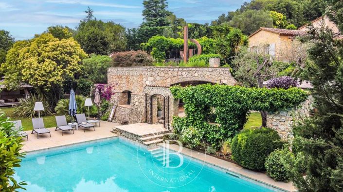 Image No.5-5 Bed House for sale