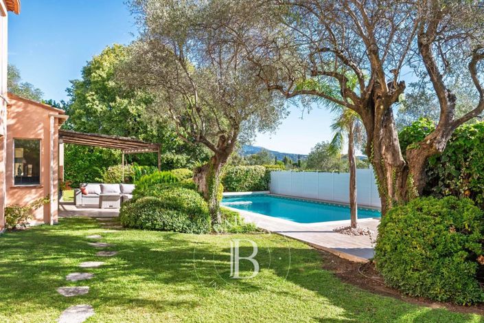 Image No.2-Maison de 4 chambres à vendre à Grasse