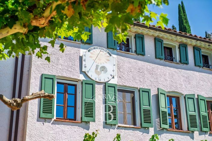 Image No.20-8 Bed House for sale