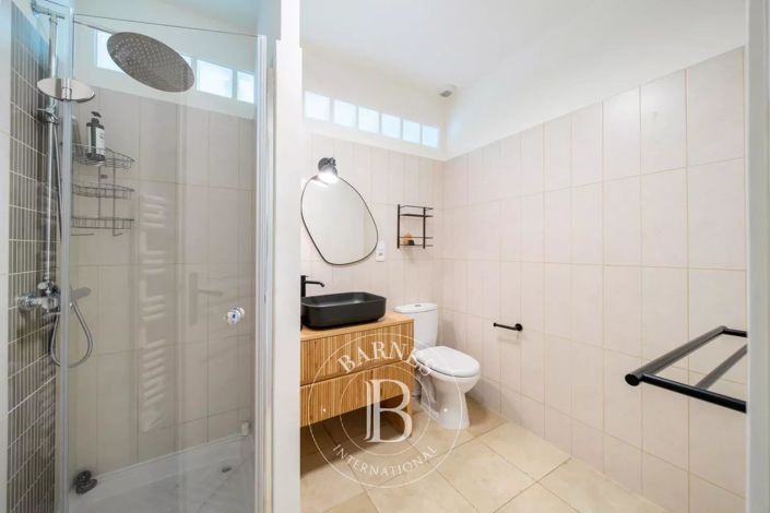 Image No.15-5 Bed House for sale