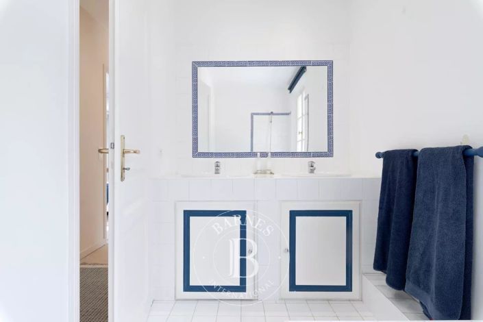 Image No.21-Maison de 4 chambres à vendre à Grasse