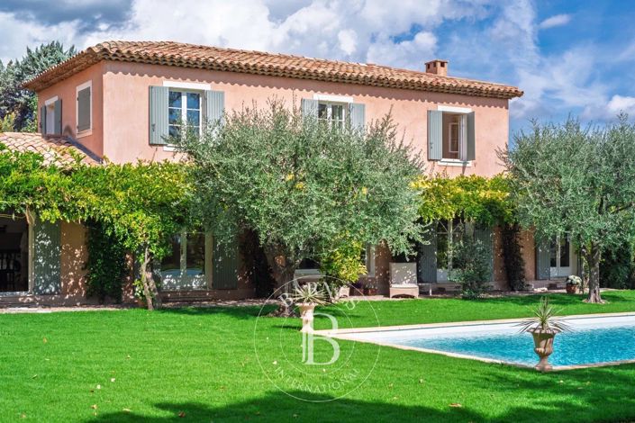 Image No.5-Maison de 4 chambres à vendre à Grasse