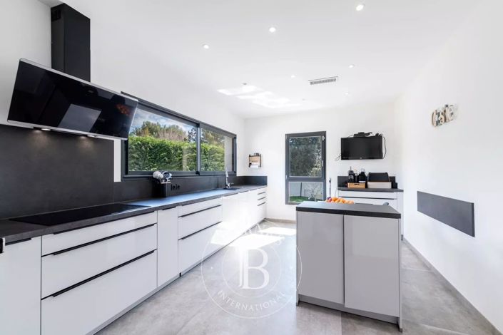 Image No.3-Maison de 4 chambres à vendre à Mougins