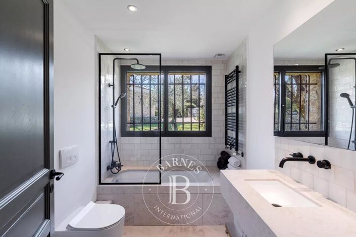 Image No.10-Maison de 4 chambres à vendre à Châteauneuf-Grasse