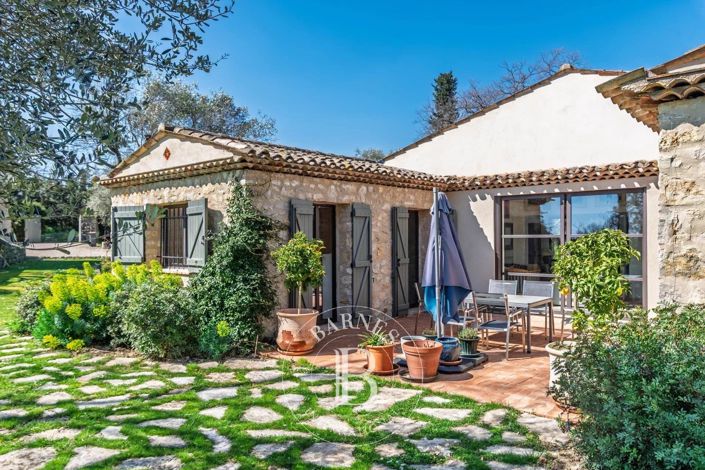 Image No.5-Maison de 4 chambres à vendre à Châteauneuf-Grasse