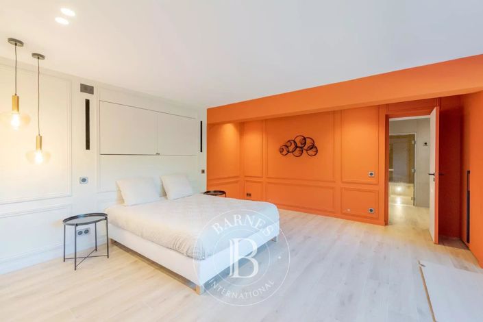 Image No.13-5 Bed House for sale