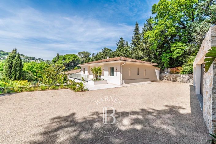 Image No.17-5 Bed House for sale