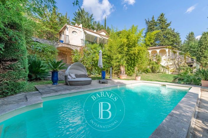 Image No.12-5 Bed House for sale