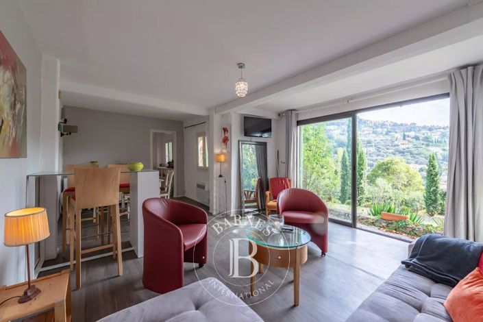 Image No.16-5 Bed House for sale