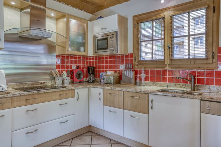 Image No.4-4 Bed House for sale