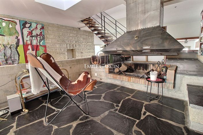 Image No.6-3 Bed House for sale