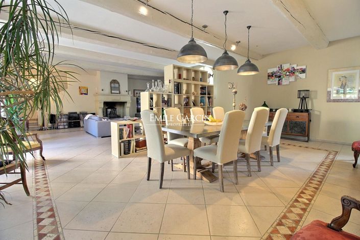 Image No.8-5 Bed House for sale