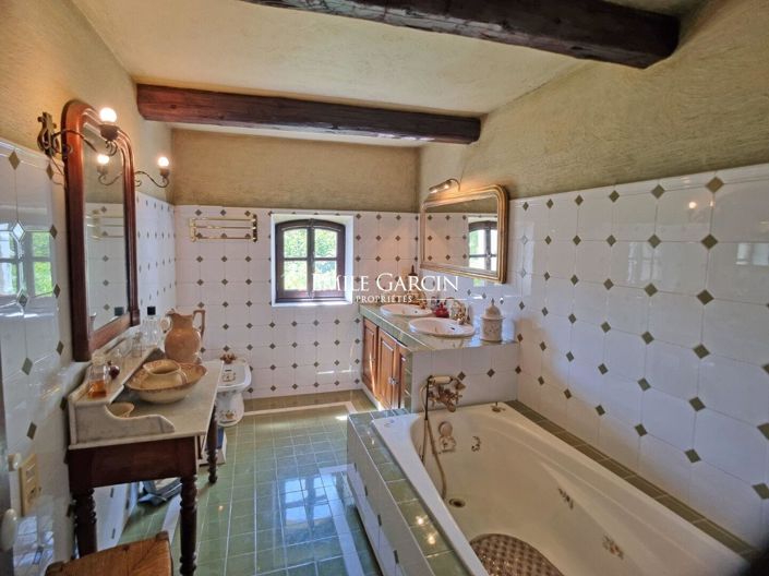 Image No.9-4 Bed House for sale