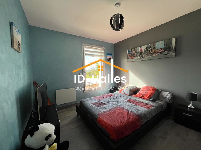 Image No.7-3 Bed House for sale