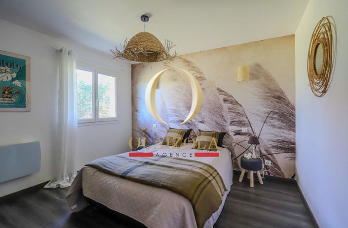 Image No.10-3 Bed House for sale