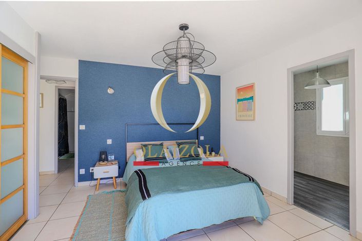 Image No.7-3 Bed House for sale