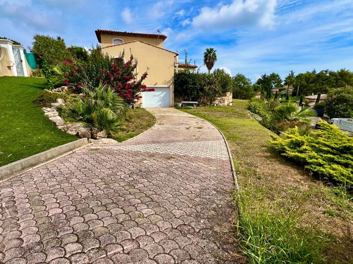 Image No.5-4 Bed House for sale