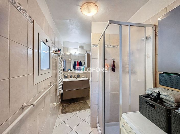 Image No.11-2 Bed House for sale