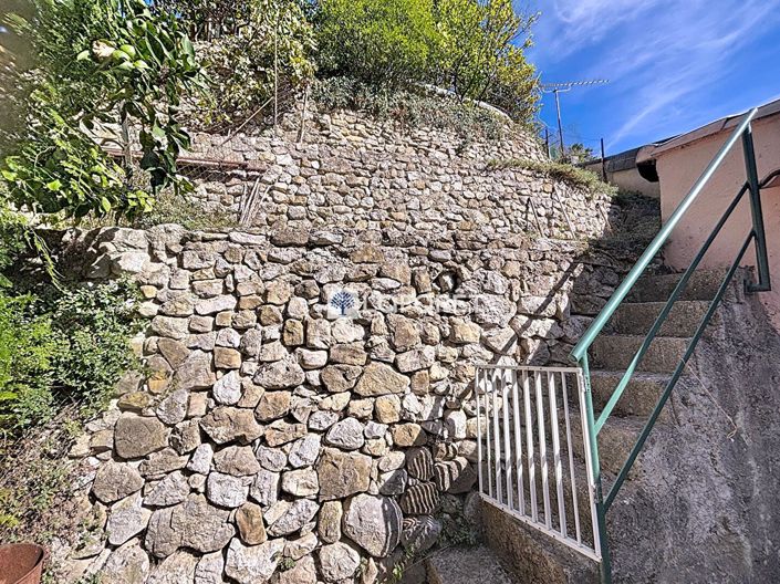 Image No.12-2 Bed House for sale