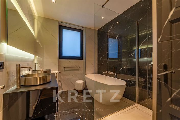 Image No.15-2 Bed Property for sale