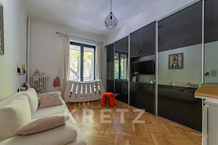 Image No.17-2 Bed Property for sale