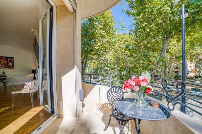 Image No.2-2 Bed Property for sale