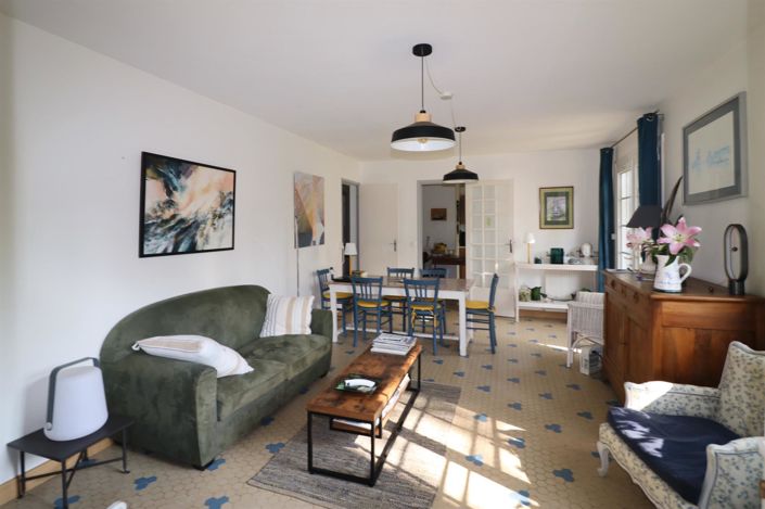 Image No.2-3 Bed House for sale