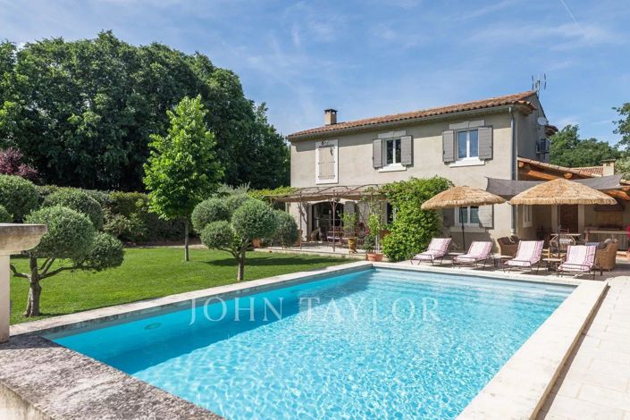 Image No.1-4 Bed House for sale