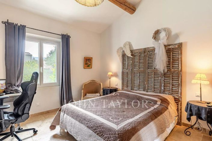 Image No.9-4 Bed House for sale