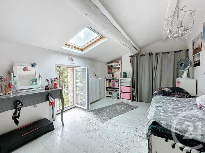 Image No.15-3 Bed House for sale