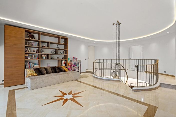 Image No.15-5 Bed House for sale