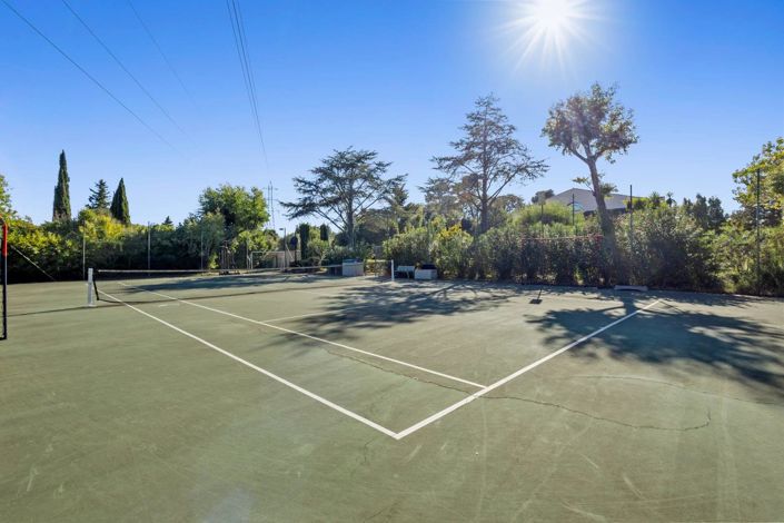 Image No.30-5 Bed House for sale