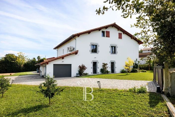 Image No.29-5 Bed House for sale