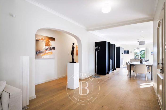 Image No.15-4 Bed House for sale